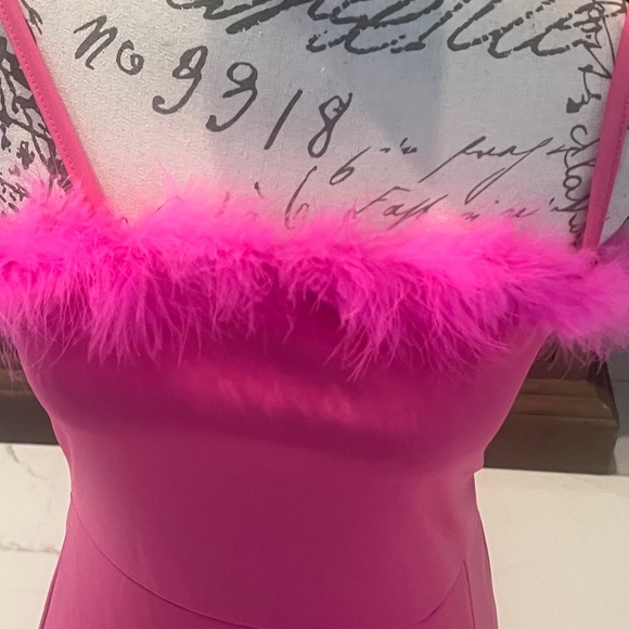 Elegant Pink Feather-Trim Maxi Dress - Picture 2 of 6